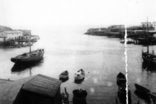 014: l-r Frank Ryan's and Bernard Mulrooney's schooners. [courtesy of Jerome Lambe]